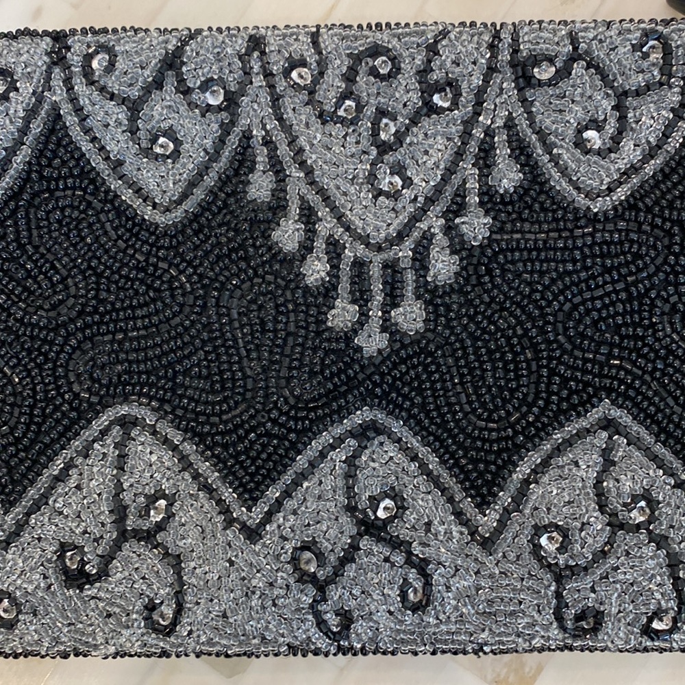 🌼 Sale Christiana Black and Silver Beaded Pouch or Clutch EUC - Picture 3 of 9